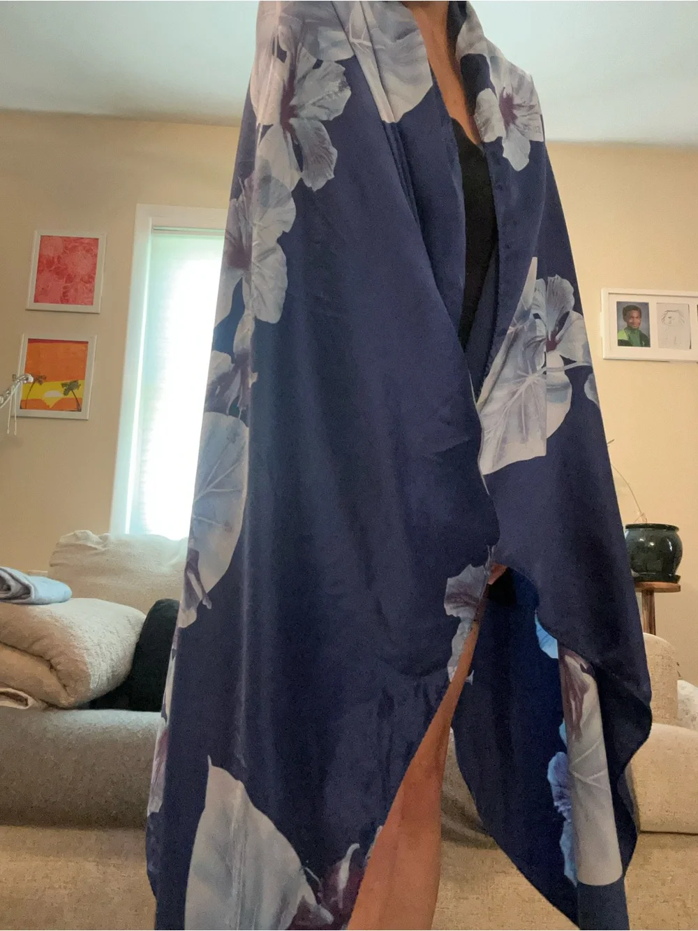 Vintage Y2K Victoria’s Secret 100% Silk Hibiscus Floral Shawl Wrap Scarf 68x42